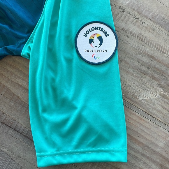 Official Paris 2024 Olympic Games Volunteer Shirt Unisex worn once - Picture 5 of 7